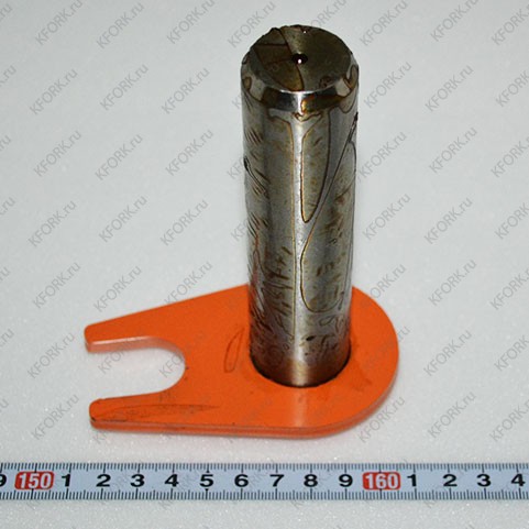 Палец/Pin Assy D416925/K1020047 Doosan